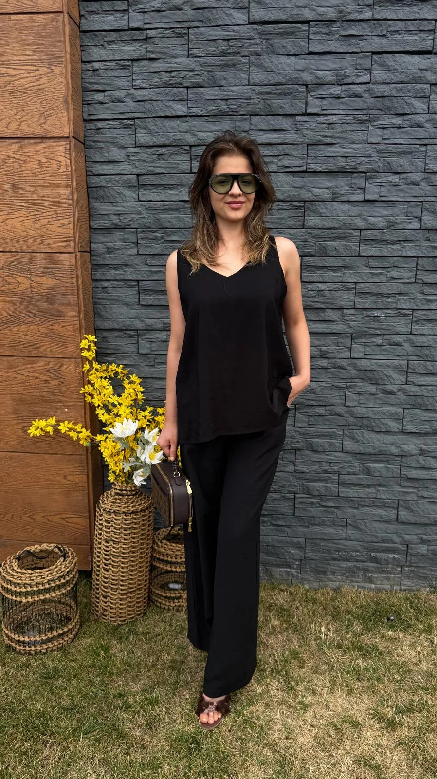 Siyah Oversize V Yaka Kolsuz Takım